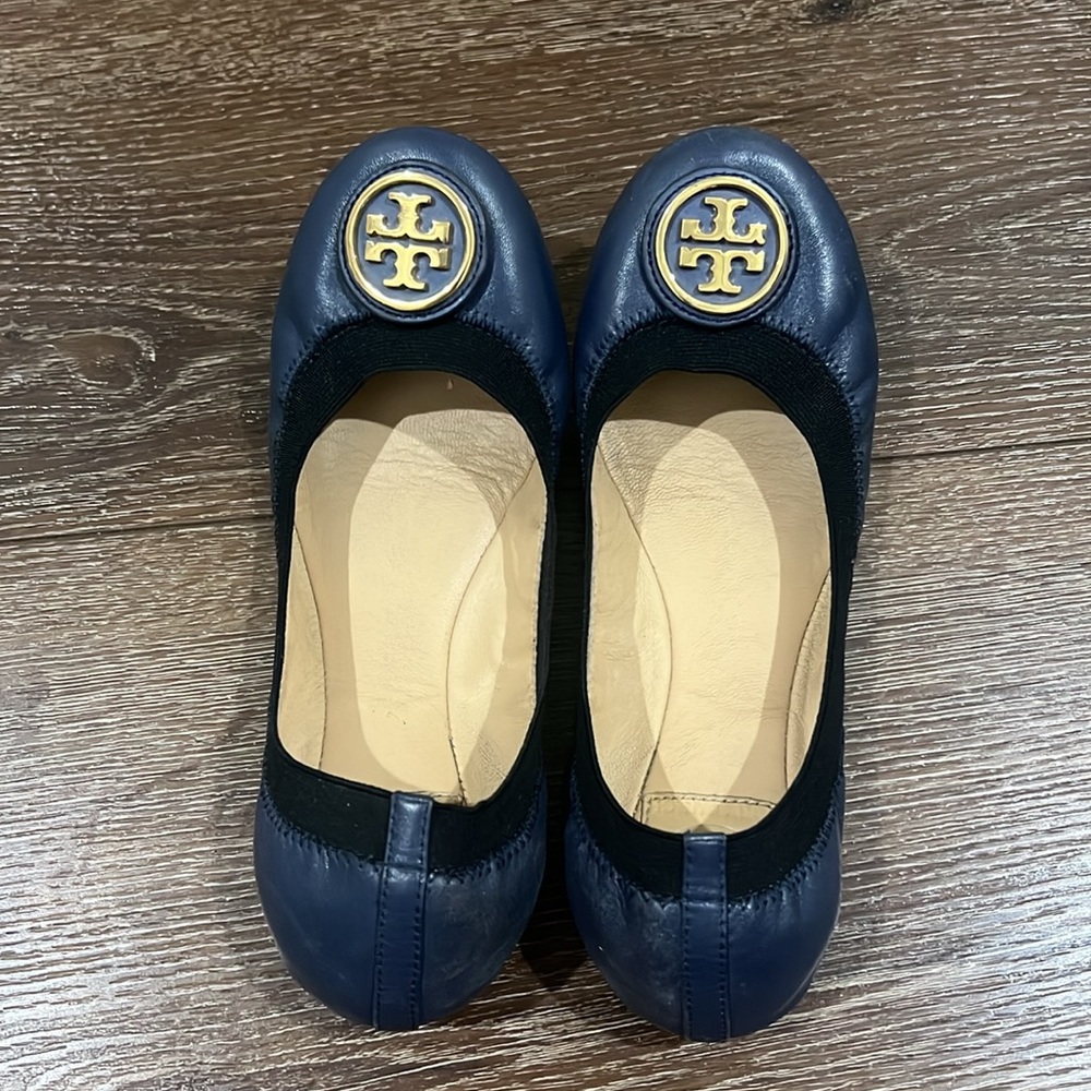 Tory Burch flat shoes size 6.5 dark blue gold  trim